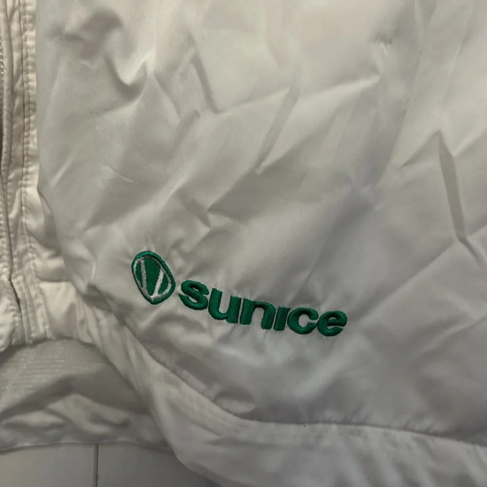 Sunice Shell Jacket - Picture 3 of 17